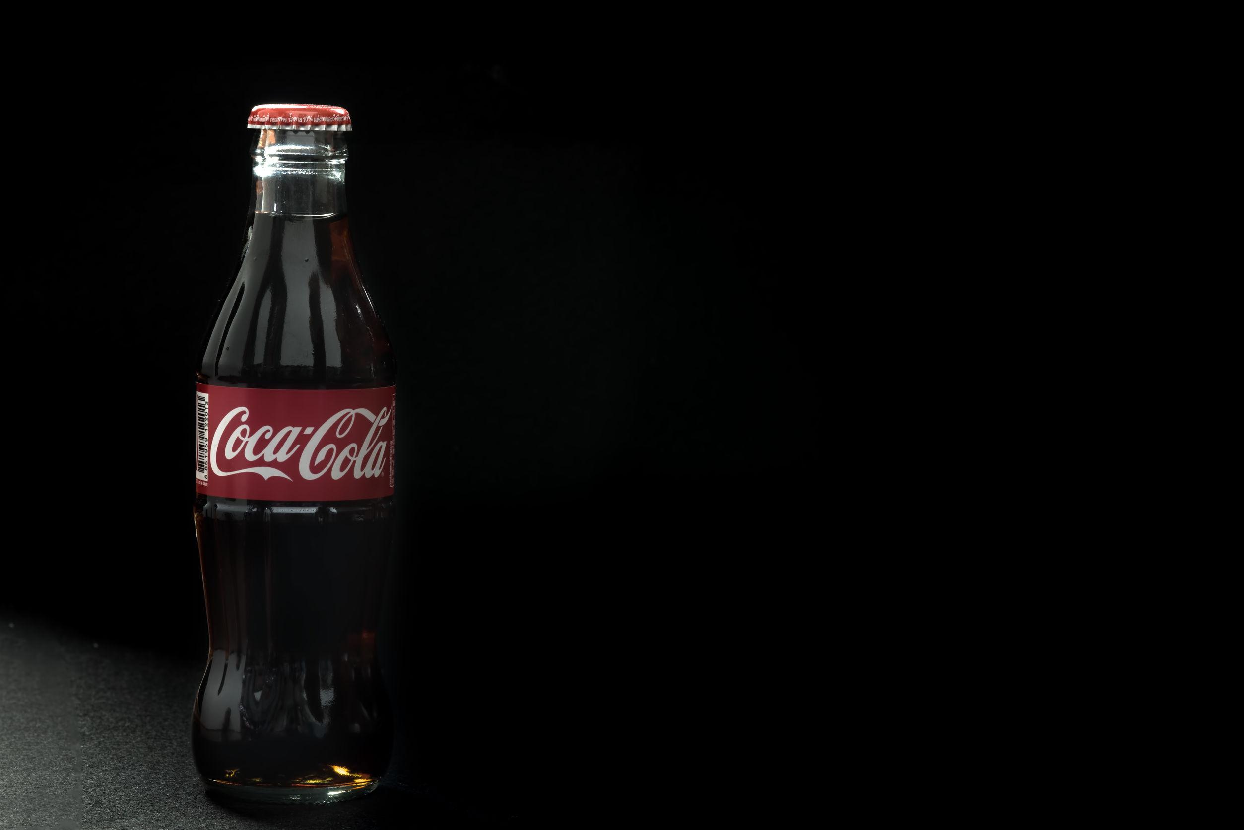 bottiglia-coca-cola.jpg bottiglia-coca-cola.jpg