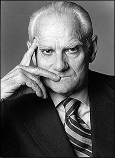 Alberto-Moravia-scrittore.jpg