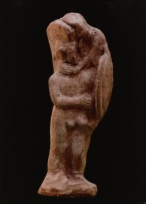 Anchise. Terracotta di Veio raffigurante Anchise portato a spalle da Enea (Roma, Museo di Villa Giulia).De Agostini Picture Library Anchise. Terracotta di Veio raffigurante Anchise portato a spalle da Enea (Roma, Museo di Villa Giulia).De Agostini Picture Library