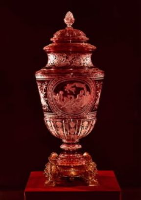 Baccarat. Vaso delle cristallerie di Baccarat, sec. XIX.De Agostini Picture Library Baccarat. Vaso delle cristallerie di Baccarat, sec. XIX.De Agostini Picture Library