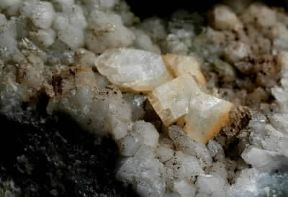 Heulandite. Cristalli del minerale.De Agostini Picture Library / C. Bevilacqua Heulandite. Cristalli del minerale.De Agostini Picture Library / C. Bevilacqua