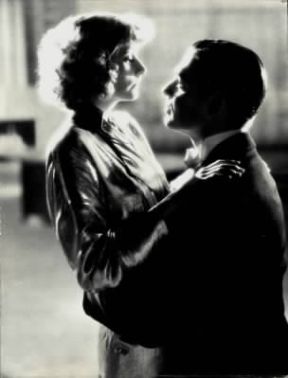 Greta Garbo in un fotogramma del film Cortigiana con C. Gable.De Agostini Picture Library Greta Garbo in un fotogramma del film Cortigiana con C. Gable.De Agostini Picture Library