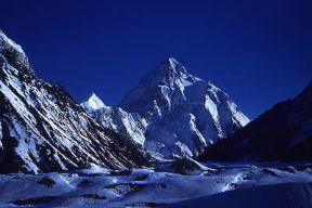 K2 . Veduta dell'imponente monte della catena del Karakoram.De Agostini Picture Library/F. Maraini K2 . Veduta dell'imponente monte della catena del Karakoram.De Agostini Picture Library/F. Maraini