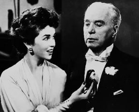 Charles Spencer Chaplin nel film Un re a New York (1957).De Agostini Picture Library/U. Casiraghi Charles Spencer Chaplin nel film Un re a New York (1957).De Agostini Picture Library/U. Casiraghi