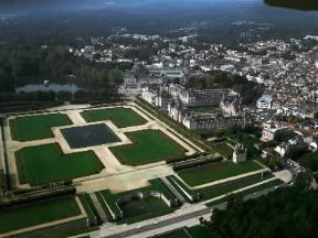 Fontainebleau. Veduta aerea del castello e del giardino.De Agostini Picture Library Fontainebleau. Veduta aerea del castello e del giardino.De Agostini Picture Library
