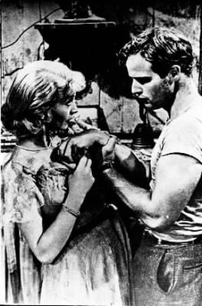 Elia Kazan. Vivien Leigh e Marlon Brando interpreti di Un tram che si chiama desiderio (1951).De Agostini Picture Library Elia Kazan. Vivien Leigh e Marlon Brando interpreti di Un tram che si chiama desiderio (1951).De Agostini Picture Library