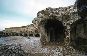 Formia. Rovine romane a Marina di Castellone.De Agostini Picture Library/G. Nimatallah Formia. Rovine romane a Marina di Castellone.De Agostini Picture Library/G. Nimatallah