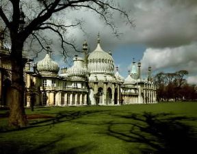 Brighton. Una veduta del Royal Pavilion.De Agostini Picture Library Brighton. Una veduta del Royal Pavilion.De Agostini Picture Library