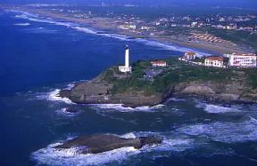 Faro di Biarritz, in Francia.De Agostini Picture Library/C. Sappa Faro di Biarritz, in Francia.De Agostini Picture Library/C. Sappa