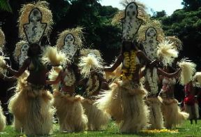 Polinesia Francese. Danzatrici di tamuré a Tahiti.De Agostini Picture Library/C. Rives Polinesia Francese. Danzatrici di tamuré a Tahiti.De Agostini Picture Library/C. Rives