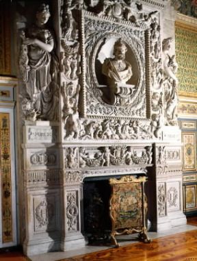 Pierre Bontemps . Il camino della Sala delle Guardie nel castello di Fontainebleau.De Agostini Picture Library/G. Dagli Orti Pierre Bontemps . Il camino della Sala delle Guardie nel castello di Fontainebleau.De Agostini Picture Library/G. Dagli Orti