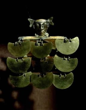 Quimbaya. Pendente antropomorfo in oro (Santa Fe di Bogotá, Museo del Oro).De Agostini Picture Library/G. Dagli Orti Quimbaya. Pendente antropomorfo in oro (Santa Fe di Bogotá, Museo del Oro).De Agostini Picture Library/G. Dagli Orti