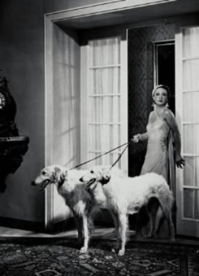Elsa Merlini in un fotogramma del film Amicizia (1938) di O. Biancolini.De Agostini Picture Library Elsa Merlini in un fotogramma del film Amicizia (1938) di O. Biancolini.De Agostini Picture Library