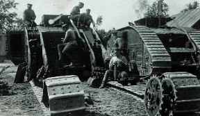 I guerra mondiale. I Russi preparano i carri armati.De Agostini Picture Library / G. Dagli Orti I guerra mondiale. I Russi preparano i carri armati.De Agostini Picture Library / G. Dagli Orti