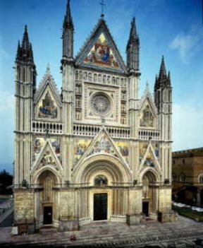 Orvieto . La facciata del duomo realizzata da L. Maitani nella prima metà del sec. XIV.De Agostini Picture Library Orvieto . La facciata del duomo realizzata da L. Maitani nella prima metà del sec. XIV.De Agostini Picture Library