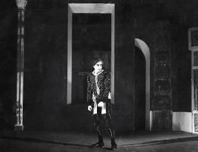 Antonin Artaud. Una scena della tragedia Les Cenci nell'allestimento del 1935 al Théatre des Folies-Wagram di Parigi curato dallo stesso Artaud.De Agostini Picture Library Antonin Artaud. Una scena della tragedia Les Cenci nell'allestimento del 1935 al Théatre des Folies-Wagram di Parigi curato dallo stesso Artaud.De Agostini Picture Library
