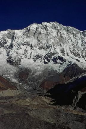 Annapurna. Il massiccio himalayano, nel Nepal centro-settentrionale.De Agostini Picture Library/C. Mairani Annapurna. Il massiccio himalayano, nel Nepal centro-settentrionale.De Agostini Picture Library/C. Mairani