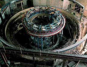 Plutonio. Alloggiamento di componenti nucleari al plutonio nel reattore nucleare di Creys-Malville (Francia).De Agostini Picture Library Plutonio. Alloggiamento di componenti nucleari al plutonio nel reattore nucleare di Creys-Malville (Francia).De Agostini Picture Library