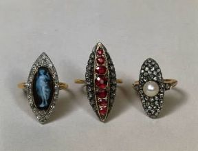 Anelli del sec. XIX (Collezione privata).De Agostini Picture Library/A. Dagli Orti