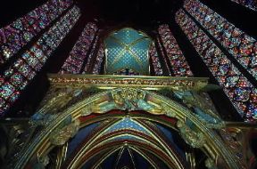 Vetrata. Particolare dell'interno della Sainte-Chapelle a Parigi.De Agostini Picture Library/C. Sappa Vetrata. Particolare dell'interno della Sainte-Chapelle a Parigi.De Agostini Picture Library/C. Sappa