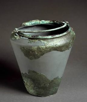 Ferro. Situla in bronzo ampiamente restaurata della cultura di Golasecca (Novara, Museo Archeologico).De Agostini Picture Library/A. De Gregorio Ferro. Situla in bronzo ampiamente restaurata della cultura di Golasecca (Novara, Museo Archeologico).De Agostini Picture Library/A. De Gregorio