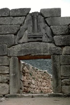Architettura. La Porta dei Leoni a Micene.De Agostini Picture Library/G. Dagli Orti Architettura. La Porta dei Leoni a Micene.De Agostini Picture Library/G. Dagli Orti