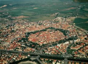 Grosseto. Veduta della cittÃ .De Agostini Picture Library / Pubbliaerfoto