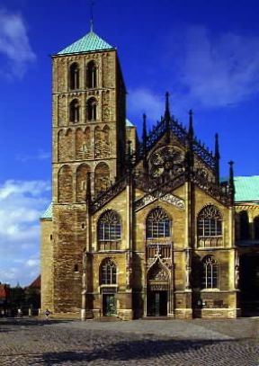 MÃ¼nster in Westfalen. La facciata del duomo, uno dei monumenti piÃ¹ interessanti della cittÃ .De Agostini Picture Library / N. Cirani