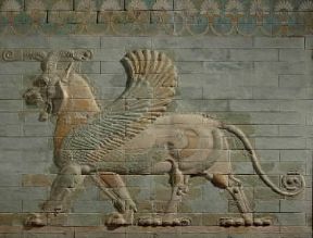 Iran . Fregio con grifone in mattoni smaltati proveniente dal palazzo di Dario I a Susa (sec. V a. C.; Parigi, Louvre).De Agostini Picture Library/G. Dagli Orti Iran . Fregio con grifone in mattoni smaltati proveniente dal palazzo di Dario I a Susa (sec. V a. C.; Parigi, Louvre).De Agostini Picture Library/G. Dagli Orti