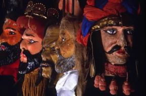 Opera dei pupi. Teste di marionette dell'Opera dei pupi di Arcireale (Catania).De Agostini Picture Library/A. Vergani Opera dei pupi. Teste di marionette dell'Opera dei pupi di Arcireale (Catania).De Agostini Picture Library/A. Vergani