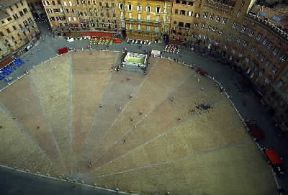 Piazza del Campo a Siena.De Agostini Picture Library/G. Berengo Gardin Piazza del Campo a Siena.De Agostini Picture Library/G. Berengo Gardin