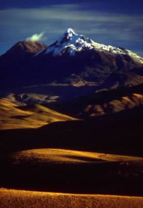 Cotopaxi. Veduta della regione andina della Sierra.De Agostini Picture Library / G. Sioën Cotopaxi. Veduta della regione andina della Sierra.De Agostini Picture Library / G. Sioën