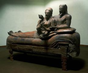 Sarcofago. Esemplare di arte etrusca: il Sarcofago degli sposi, da Cerveteri (Roma, Museo Nazionale di Villa Giulia).De Agostini Picture Library / G. Dagli Orti Sarcofago. Esemplare di arte etrusca: il Sarcofago degli sposi, da Cerveteri (Roma, Museo Nazionale di Villa Giulia).De Agostini Picture Library / G. Dagli Orti