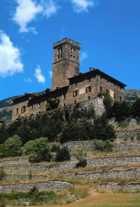 Valle d'Aosta. Veduta del castello di Sarre (sec. XIII).De Agostini Picture Library/N. Cirani Valle d'Aosta. Veduta del castello di Sarre (sec. XIII).De Agostini Picture Library/N. Cirani