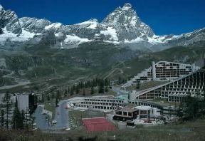 Valle d'Aosta. Scorcio di Breuil-Cervinia.De Agostini Picture Library/N. Ciriani Valle d'Aosta. Scorcio di Breuil-Cervinia.De Agostini Picture Library/N. Ciriani