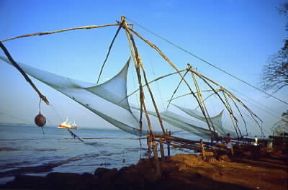 India . Reti utilizzate per la pesca dei crostacei nello Stato del Kerala.De Agostini Picture Library/A. Risso India . Reti utilizzate per la pesca dei crostacei nello Stato del Kerala.De Agostini Picture Library/A. Risso