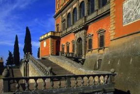 Iacopo Barozzi detto il Vignola. Particolare della facciata di villa Farnese a Caprarola (Viterbo).De Agostini Picture Library/G. Berengo Gardin Iacopo Barozzi detto il Vignola. Particolare della facciata di villa Farnese a Caprarola (Viterbo).De Agostini Picture Library/G. Berengo Gardin