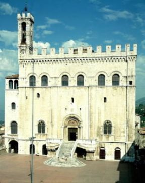 Italia . Il palazzo dei Consoli a Gubbio.De Agostini Picture Library/A. Dagli Orti Italia . Il palazzo dei Consoli a Gubbio.De Agostini Picture Library/A. Dagli Orti