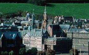 L'Aia. La cittÃ  in miniatura.De Agostini Picture Library/G. SioÃ«n