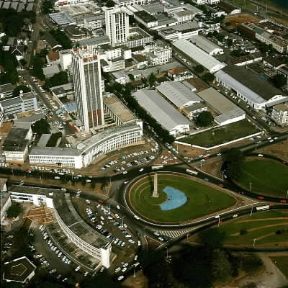 Abidjan. Veduta aerea della città , con piazza della Repubblica.De Agostini Picture Library/N. Cirani Abidjan. Veduta aerea della città , con piazza della Repubblica.De Agostini Picture Library/N. Cirani