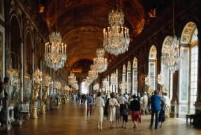 Francia. Veduta della sala degli specchi nel castello di Versailles.De Agostini Picture Library/N. Cirani Francia. Veduta della sala degli specchi nel castello di Versailles.De Agostini Picture Library/N. Cirani