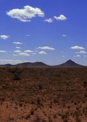 New Mexico. Il deserto nei pressi di Alamogordo, dove, nel luglio 1945, fu fatta esplodere la prima bomba atomica sperimentale.De Agostini Picture Library / Titus New Mexico. Il deserto nei pressi di Alamogordo, dove, nel luglio 1945, fu fatta esplodere la prima bomba atomica sperimentale.De Agostini Picture Library / Titus