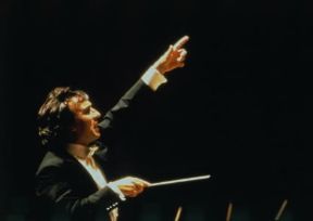 Claudio Abbado durante un concerto.Teatro alla Scala Claudio Abbado durante un concerto.Teatro alla Scala