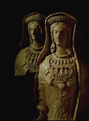 Italia . Statua femminile proveniente da Lavinio (sec. V a. C.; Pratica di Mare, Museo).De Agostini Picture Library/G. Nimatallah Italia . Statua femminile proveniente da Lavinio (sec. V a. C.; Pratica di Mare, Museo).De Agostini Picture Library/G. Nimatallah