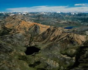 Ande. La catena montuosa tra Lima e il Cerro de Pasco.De Agostini Picture Library/ Pubbli Aer Foto Ande. La catena montuosa tra Lima e il Cerro de Pasco.De Agostini Picture Library/ Pubbli Aer Foto