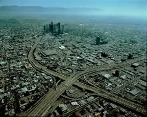 Los Angeles. Veduta aerea della metropoli californiana.De Agostini Picture Library/Pubbliaerfoto Los Angeles. Veduta aerea della metropoli californiana.De Agostini Picture Library/Pubbliaerfoto