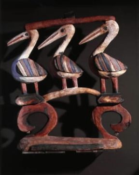 Africa. Parte superiore di una maschera con uccelli di arte Baga (Guinea).De Agostini Picture Library/G. Dagli Orti Africa. Parte superiore di una maschera con uccelli di arte Baga (Guinea).De Agostini Picture Library/G. Dagli Orti