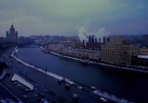 Mosca. Un tratto della Moscova che attraversa la città .De Agostini Picture Library / M. Bertinetti Mosca. Un tratto della Moscova che attraversa la città .De Agostini Picture Library / M. Bertinetti