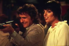 Liza Minnelli con Doodley Moore in Arturo (1981).De Agostini Picture Library Liza Minnelli con Doodley Moore in Arturo (1981).De Agostini Picture Library