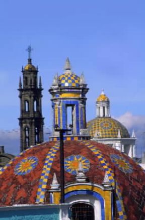 Puebla. Una delle numerose cupole che caratterizzano la città messicana.De Agostini Picture Library/S. Gutierrez Puebla. Una delle numerose cupole che caratterizzano la città messicana.De Agostini Picture Library/S. Gutierrez